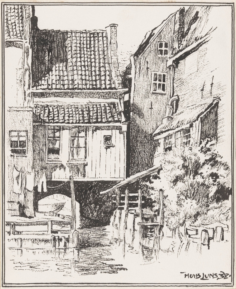 Waterpoortje naar de Zuiderhaven te Enkhuizen by Huib Luns