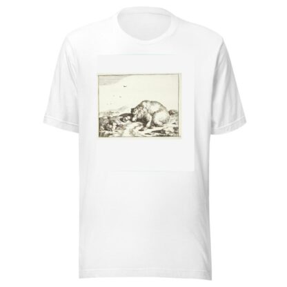 Liggende bjørn med en udstrakt pote by Marcus de Bye T-Shirt
